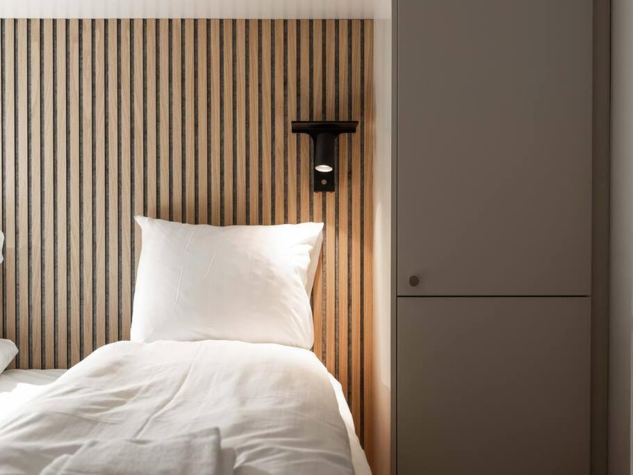 Mountain Retreat For 4 In Are Ski-In Ski-Out Apt- No Windows エクステリア 写真
