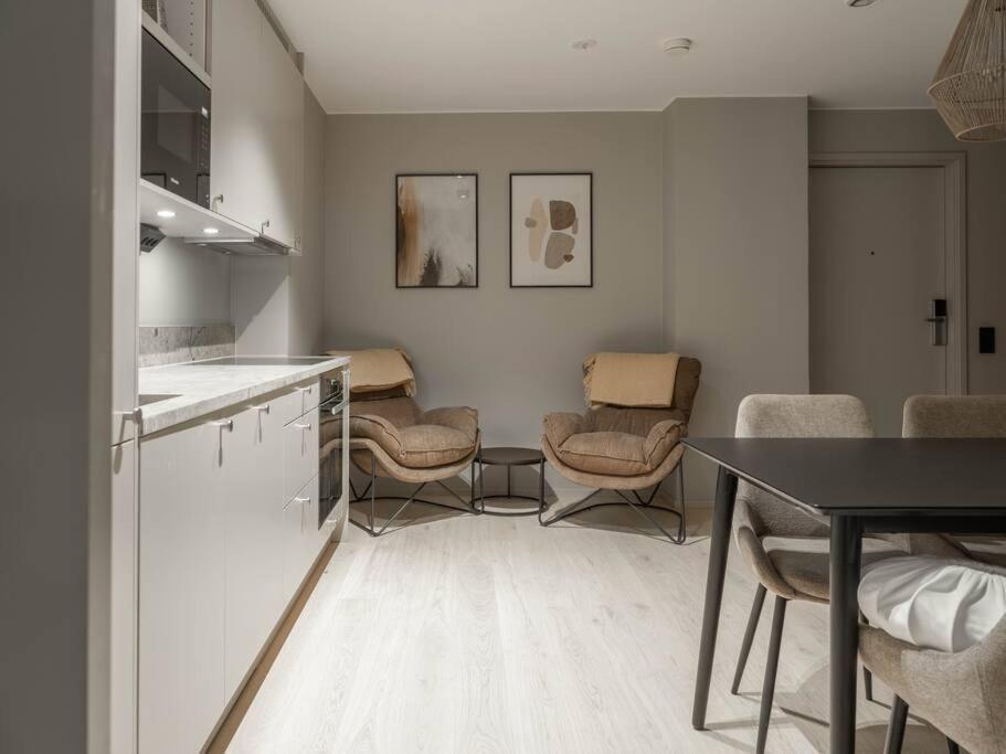 Mountain Retreat For 4 In Are Ski-In Ski-Out Apt- No Windows エクステリア 写真